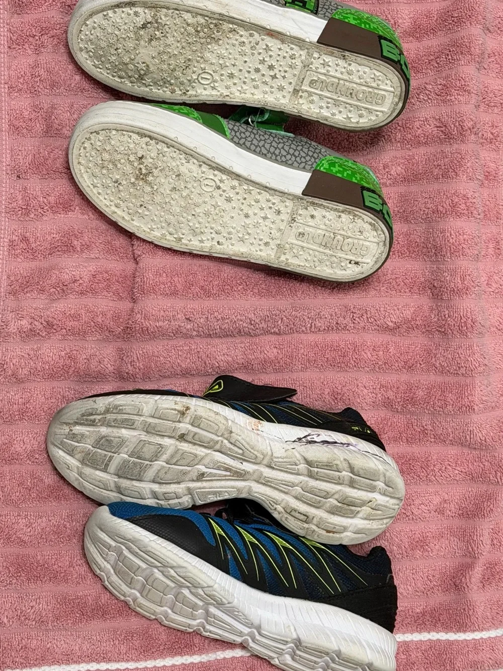 Minecraft Kids Green 'Creeper' Velcro Sneakers